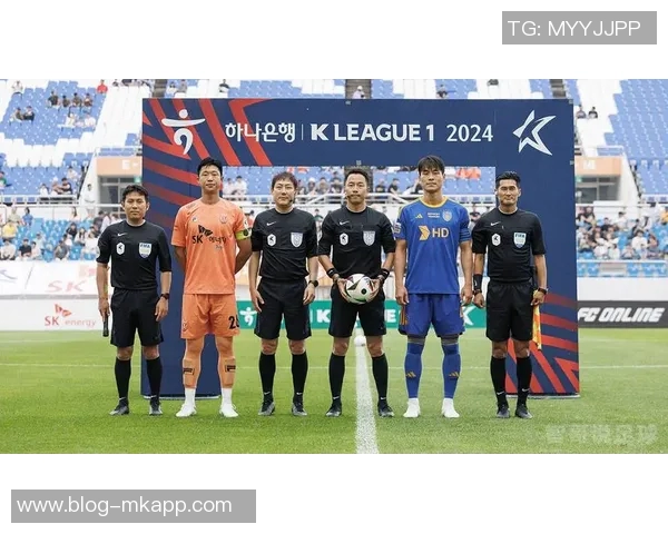 蔚山现代主帅申台龙上任仅65天即遭解职球队战绩不佳引发关注